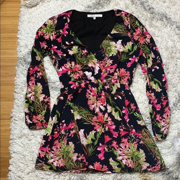 Lovers + Friends Freshwater Floral Long Sleeve - Picture 2 of 5